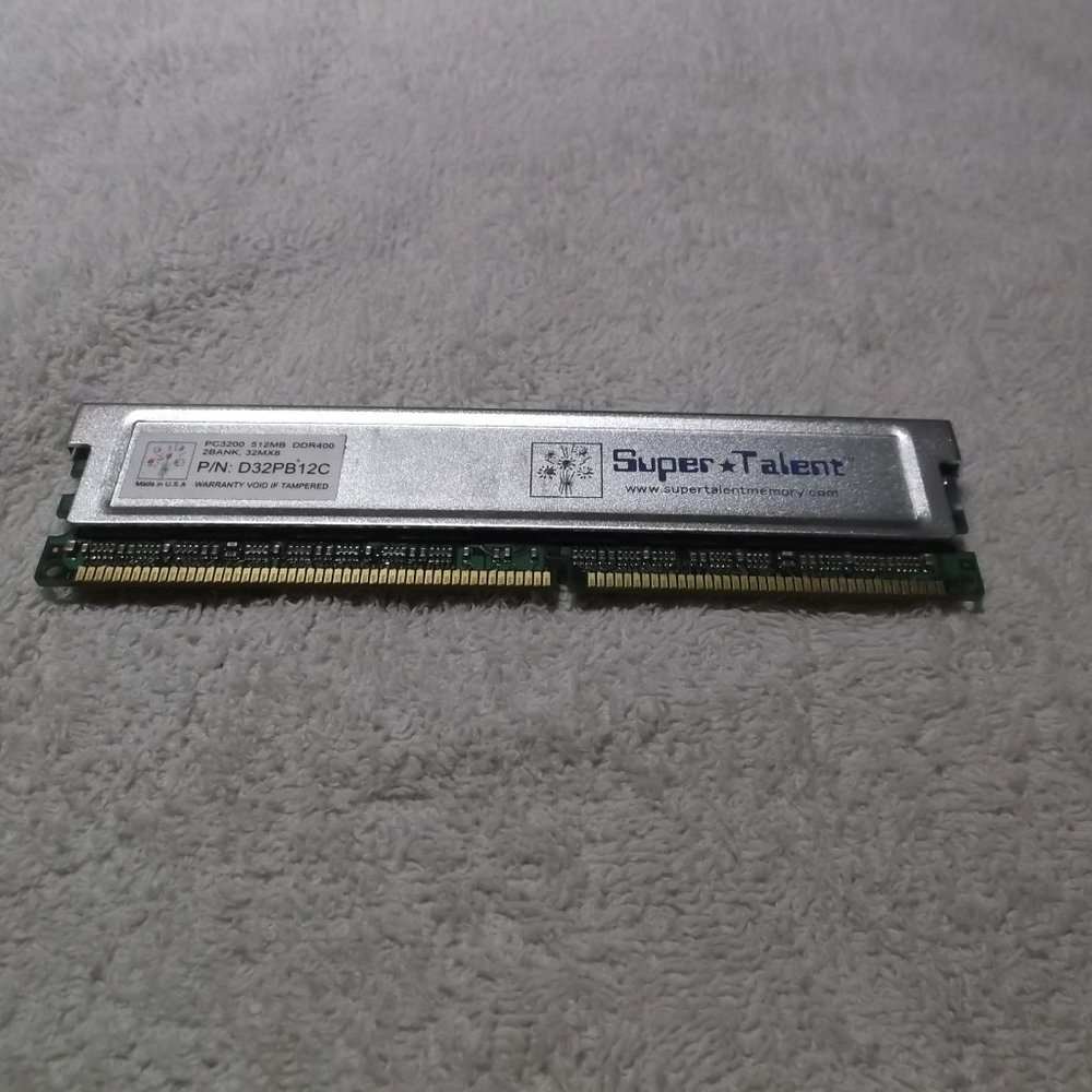 Super Talent PC3200 512 MB DDR400 2BANK 32MX8 P.N D32PB12C U.S.A
